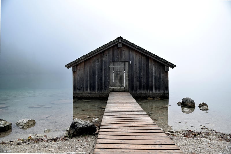 Mystical Lake Retreat